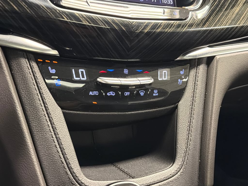 Used 2023 Cadillac XT6 Premium Luxury FWD image 41