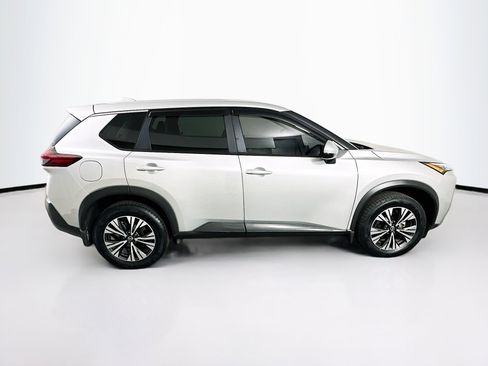 Used 2023 Nissan Rogue SV image 10