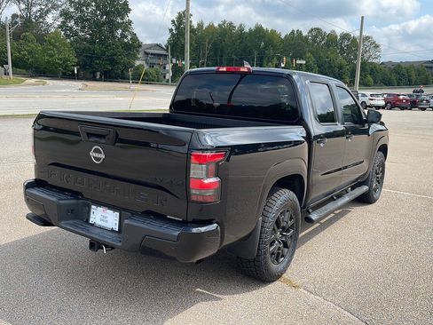 Used 2023 Nissan Frontier SV w/ Midnight Edition Package AWD/4WD image 3