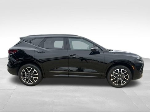 New 2026 Chevrolet Blazer RS FWD image 5