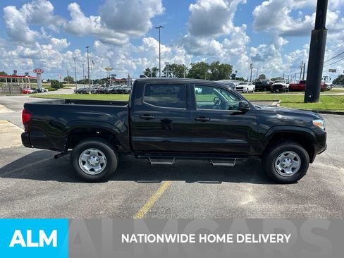 Used 2023 Toyota Tacoma SR AWD/4WD image 4