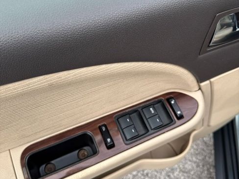 Used 2008 Ford Taurus SEL image 4