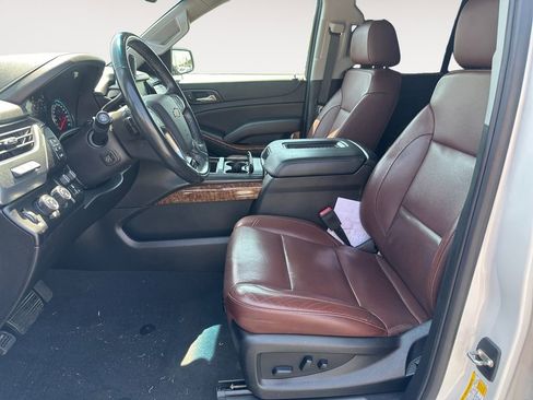 Used 2019 Chevrolet Tahoe Premier w/ Premier Plus Edition AWD/4WD image 1