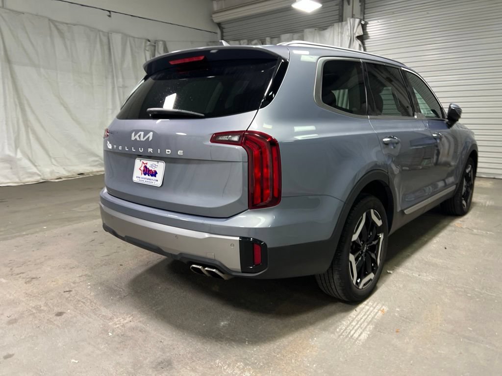 Used 2025 Kia Telluride S FWD image 7