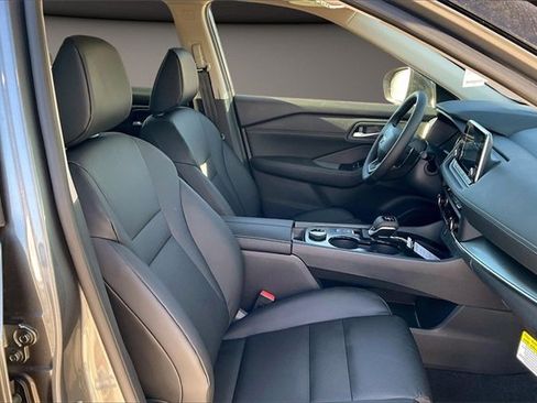 New 2026 Nissan Rogue SV image 11