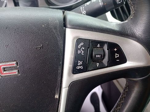 Used 2011 GMC Terrain SLT image 21