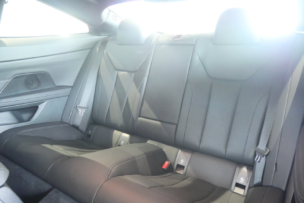 Used 2026 BMW 430i Coupe w/ Parking Assistance Package RWD image 12