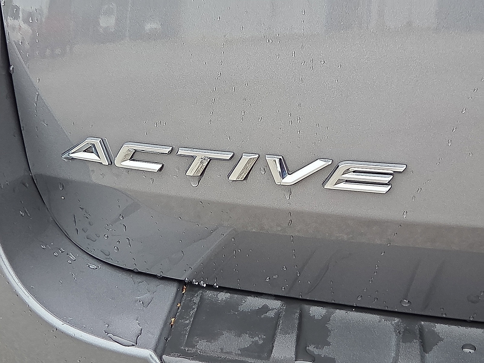 Used 2025 Ford Explorer Active RWD image 9