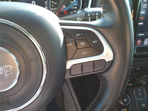 Used 2018 Jeep Compass Limited AWD/4WD image 17