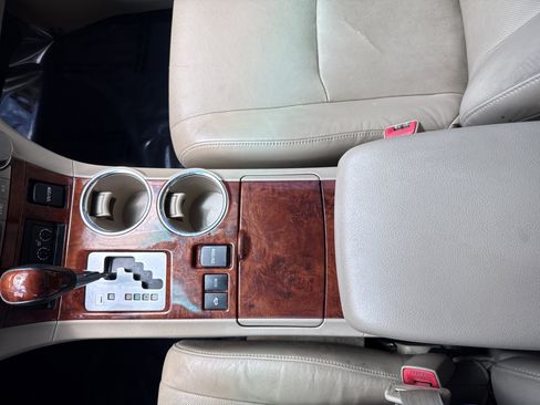 Used 2012 Toyota Highlander Limited AWD/4WD image 23