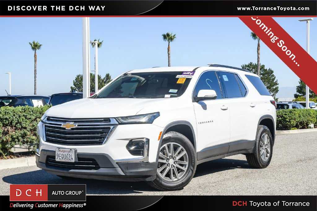 Used 2023 Chevrolet Traverse LT FWD image 1