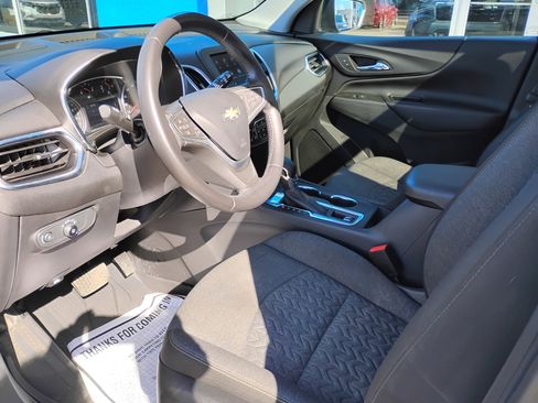 Used 2022 Chevrolet Equinox LT image 11