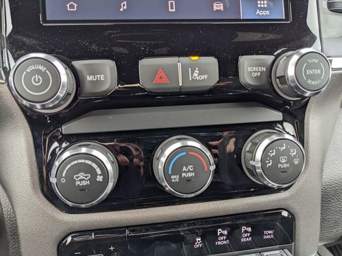 New 2026 RAM 1500 Big Horn w/ Night Edition image 31