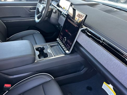 New 2026 GMC Sierra EV Elevation image 14