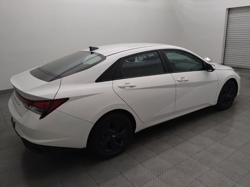 Used 2022 Hyundai Elantra SEL image 10