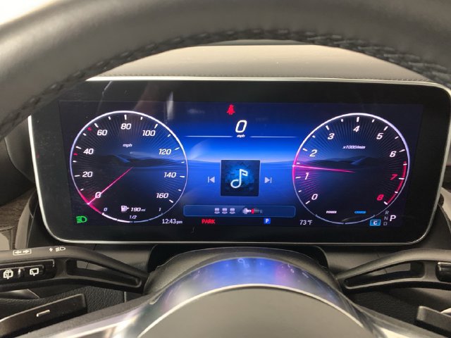 Used 2025 Mercedes-Benz GLC 300 4MATIC image 19