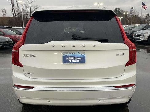 Used 2025 Volvo XC90 B5 Plus image 27