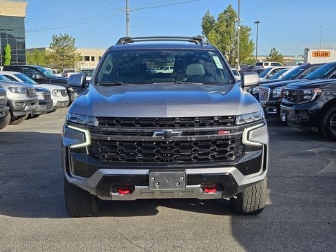 Used 2021 Chevrolet Tahoe Z71 w/ Luxury Package AWD/4WD image 11