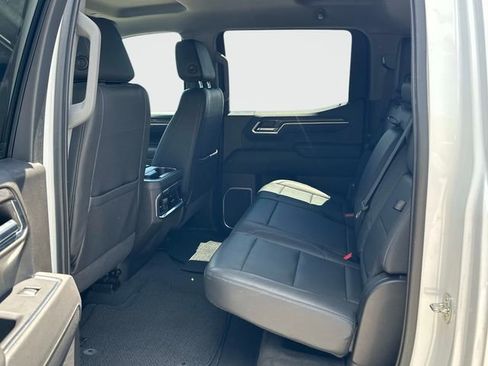 Used 2023 Chevrolet Silverado 1500 LTZ AWD/4WD image 16