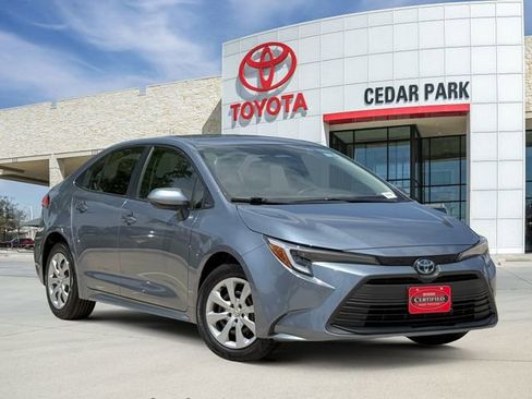 Used 2025 Toyota Corolla LE w/ Carpet Mat Package (TMS) FWD image 1