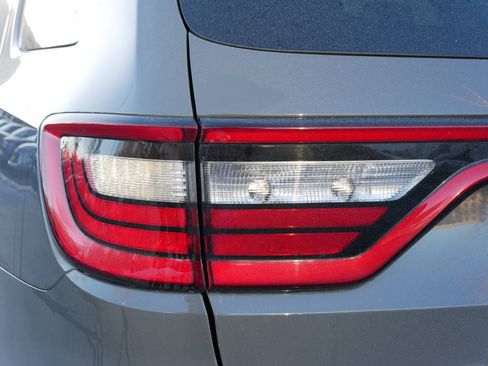 Used 2022 Dodge Durango SXT image 17