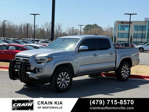 Used 2021 Toyota Tacoma Limited RWD image 3