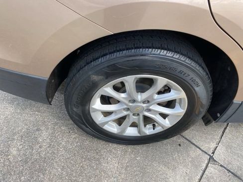 Used 2019 Chevrolet Equinox LS image 7
