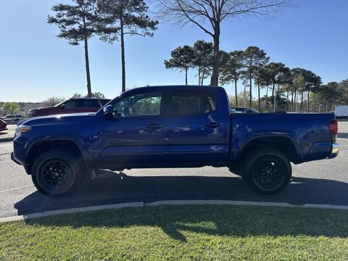 Used 2022 Toyota Tacoma SR5 image 7