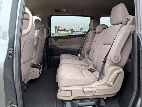 Used 2019 Honda Odyssey EX image 12