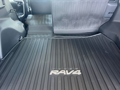Used 2025 Toyota RAV4 LE AWD/4WD image 12