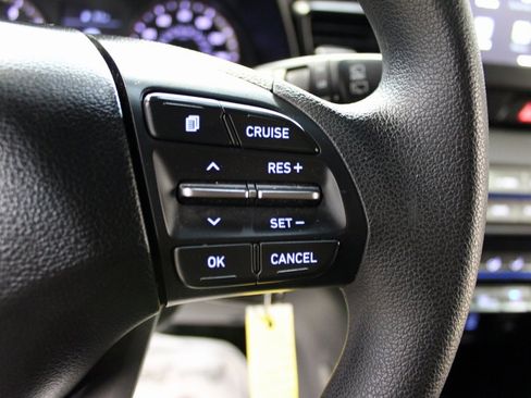 Used 2019 Hyundai Veloster 2.0 image 24