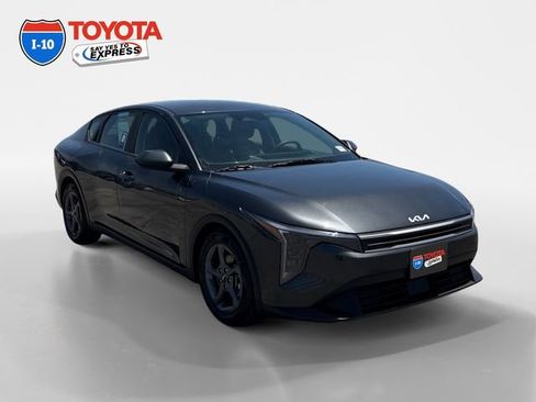 Used 2025 Kia K4 FWD image 7