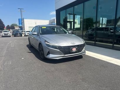 Used 2022 Hyundai Elantra SEL w/ Convenience Package