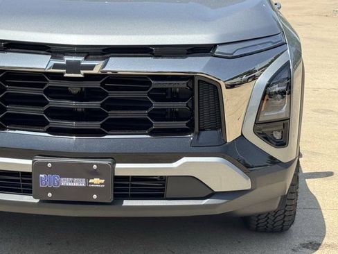 New 2026 Chevrolet Equinox ACTIV w/ Convenience Package III FWD image 9