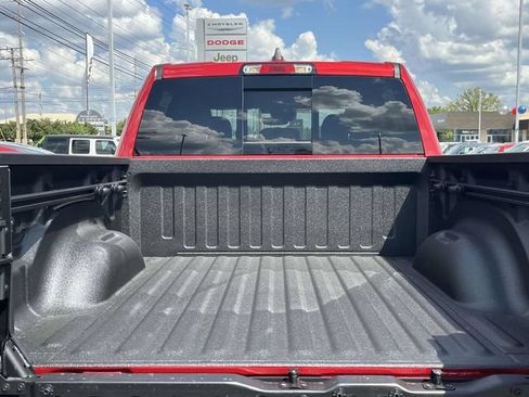 New 2027 RAM 1500 4x4 Crew Cab image 19