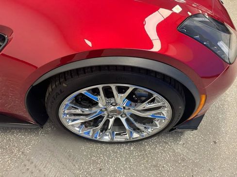 Used 2015 Chevrolet Corvette Z06 w/ 3LZ Preferred Equipment Group RWD image 31