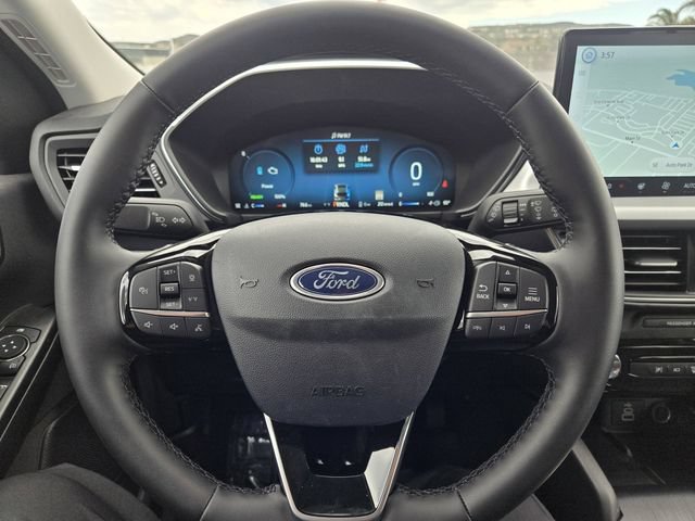 Used 2025 Ford Escape SE w/ PHEV Premium Package FWD image 19