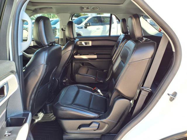 Used 2022 Ford Explorer XLT w/ Equipment Group 202A RWD image 20