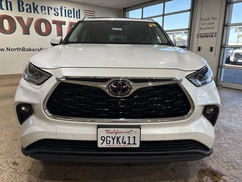 Used 2023 Toyota Highlander Limited image 5
