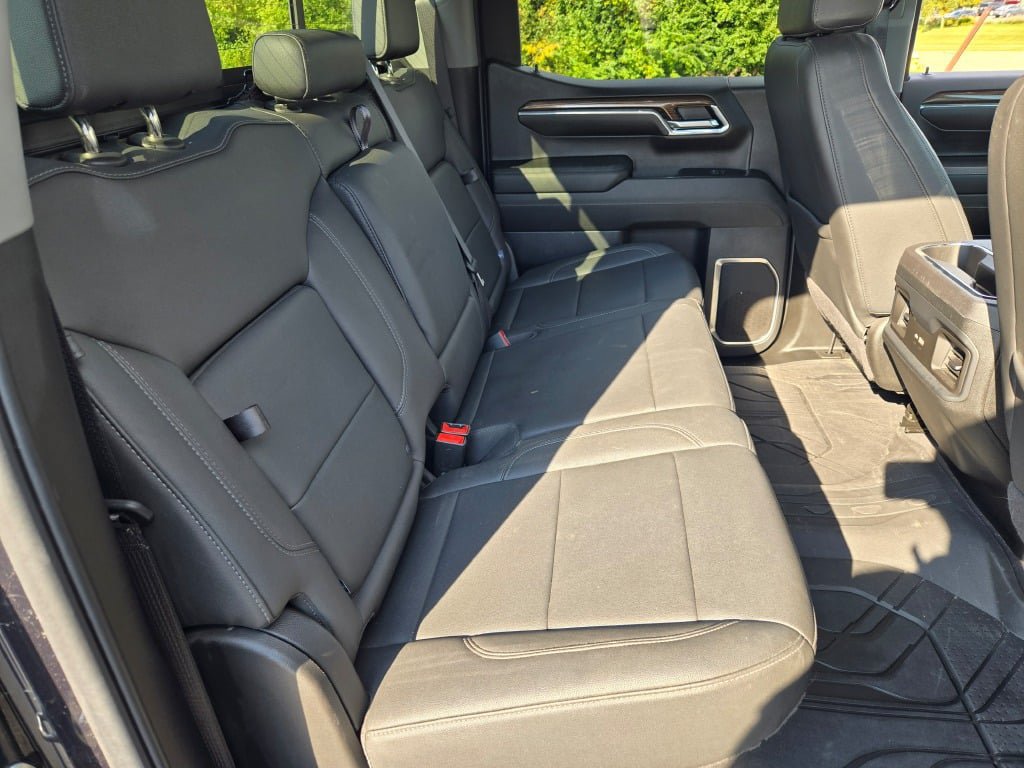 Used 2024 Chevrolet Silverado 1500 RST w/ Convenience Package II AWD/4WD image 10