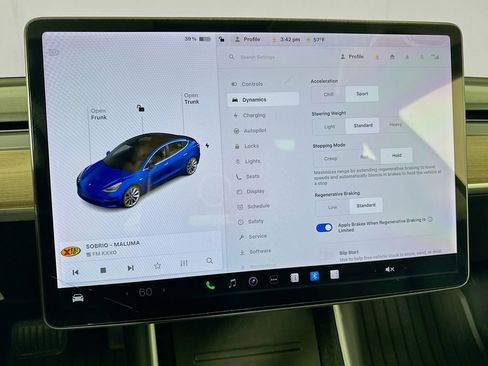 Used 2018 Tesla Model 3 Long Range image 17