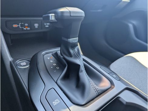 Used 2025 Kia K4 FWD image 22