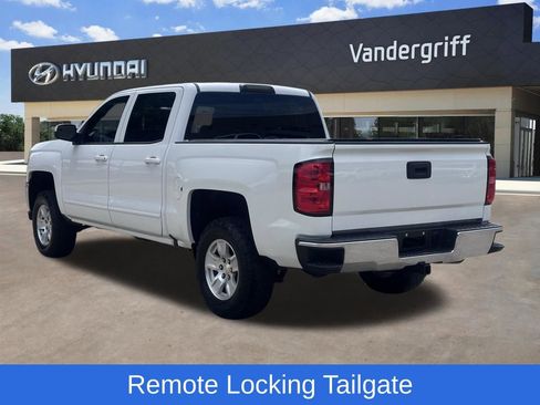 Used 2018 Chevrolet Silverado 1500 LT w/ Trailering Package AWD/4WD image 12
