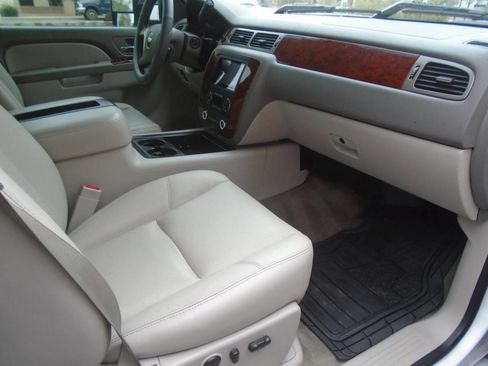 Used 2013 Chevrolet Silverado 3500 LTZ w/ LTZ Plus Package image 43