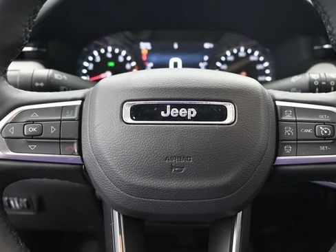 Used 2025 Jeep Compass Limited AWD/4WD image 30