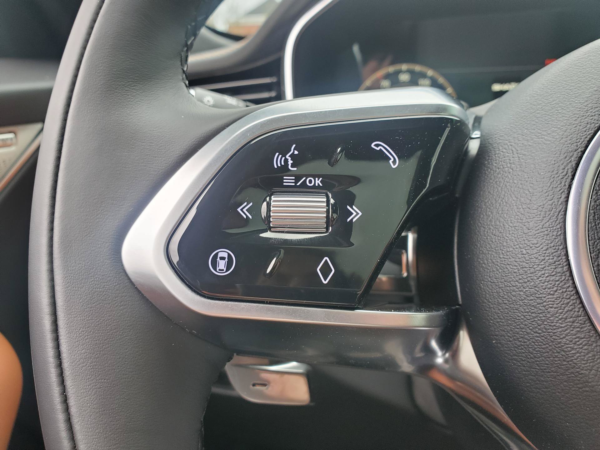 New 2026 Jaguar F-PACE R-Dynamic S AWD/4WD image 25