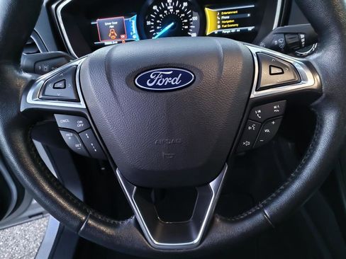 Used 2019 Ford Fusion Titanium image 22