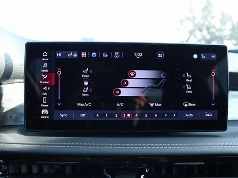 Used 2025 Alfa Romeo Tonale w/ Premium Package image 22