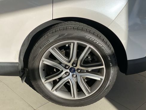 Used 2019 Ford Edge Titanium w/ Class II Trailer Tow Package AWD/4WD image 13