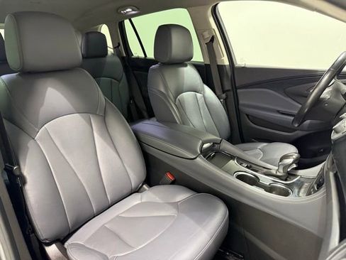 Used 2020 Buick Envision Essence image 31